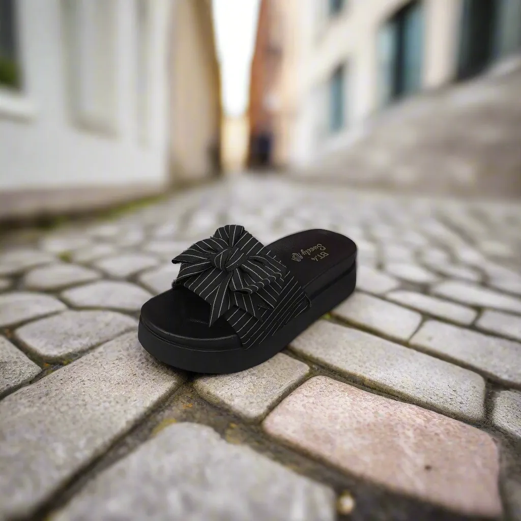 Black Bow Slides