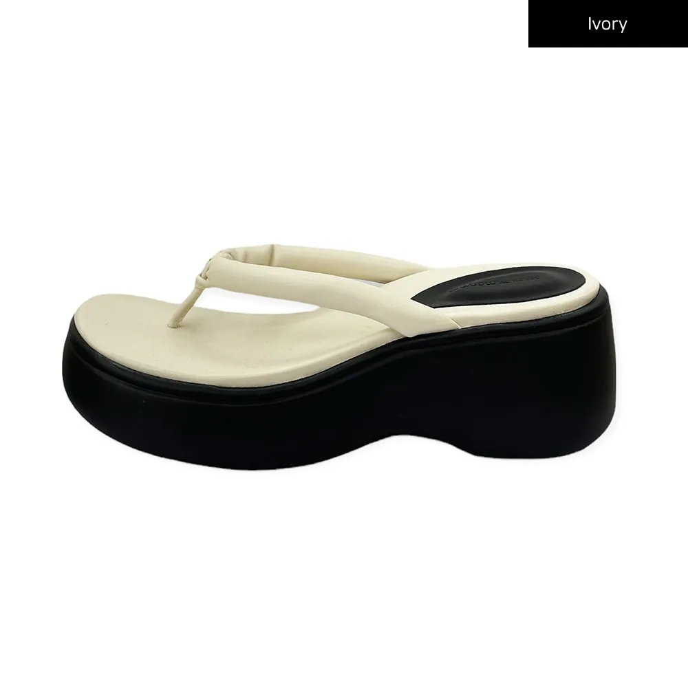 Chunky Platform Flip-Flops CA29