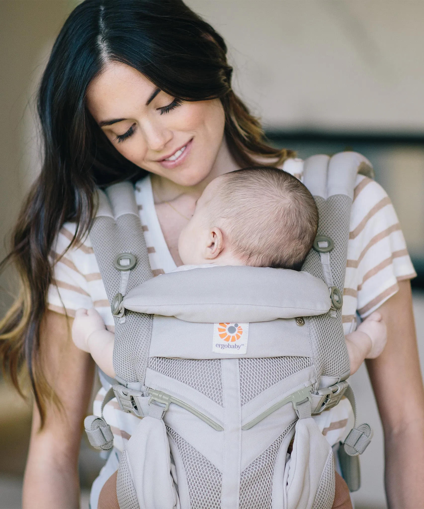 Ergobaby Omni 360 Cool Air Mesh Baby Carrier