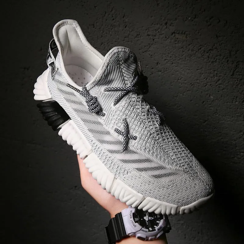 ZEBRA 450 V2 PrimeKnit Sneakers